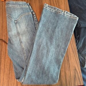 Sample- Idyllwind Women's  Blue Mid -Rise Flare  Jeans